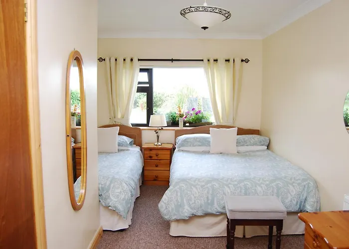 The Ocean Wave Bed & Breakfast Bed & Breakfast