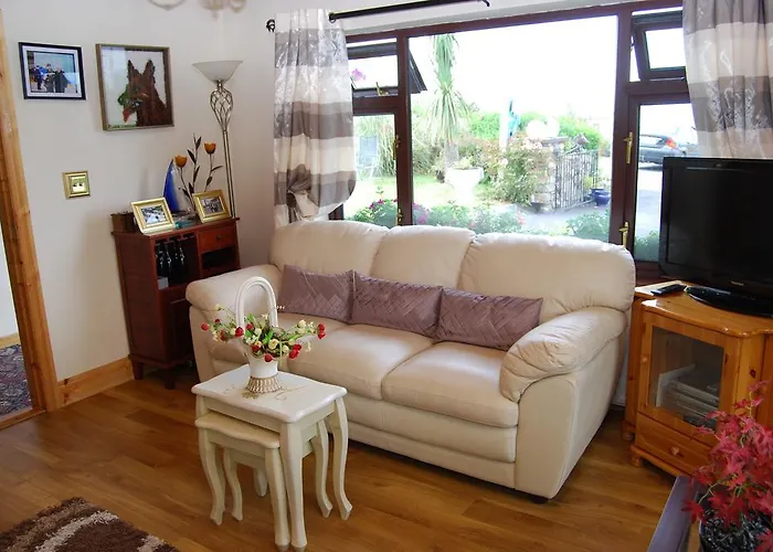 The Ocean Wave Bed & Breakfast Bed & Breakfast